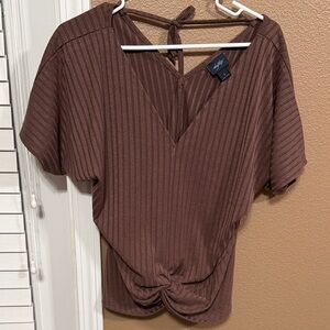 🥳7/$10!! Lush Chocolate V-Neck Knotted Top